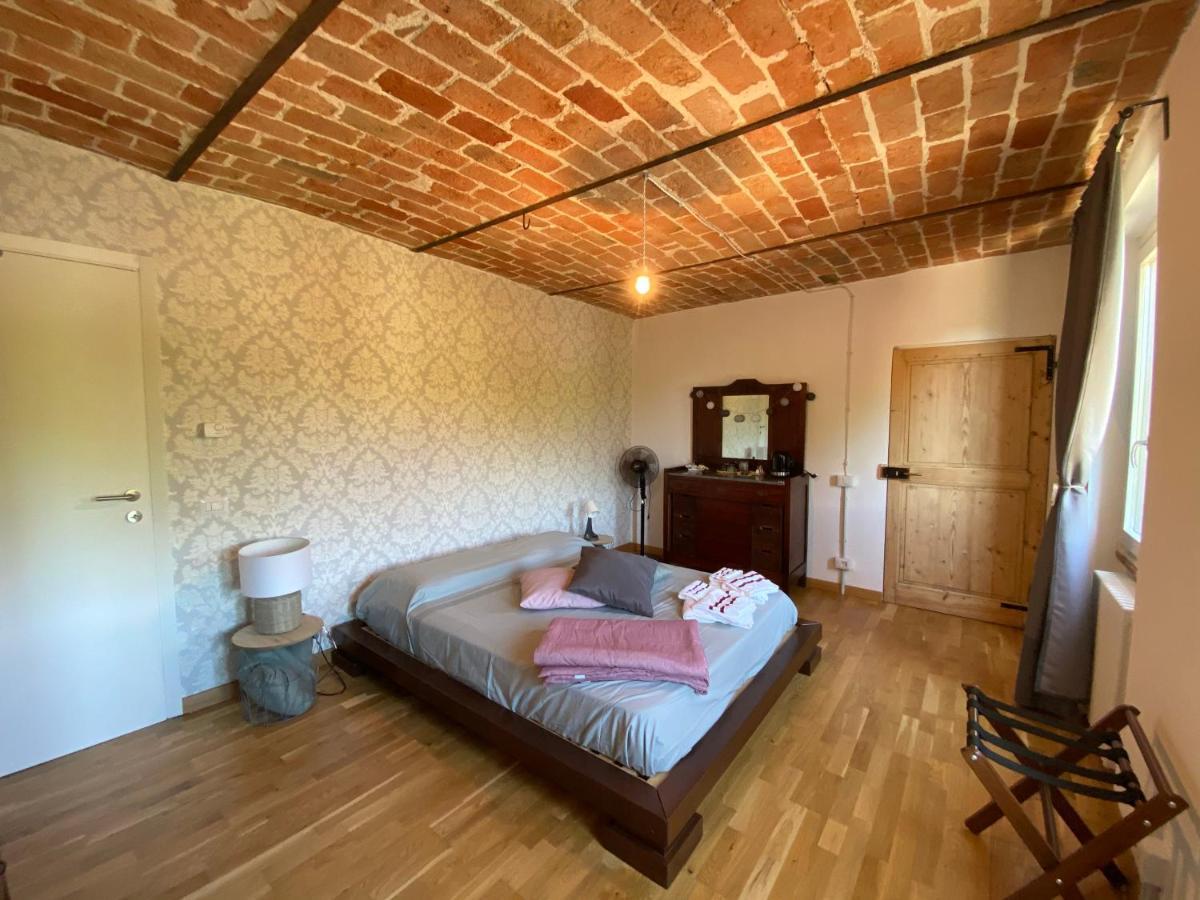 Il Noccioletto Bed and Breakfast Mombaruzzo Buitenkant foto