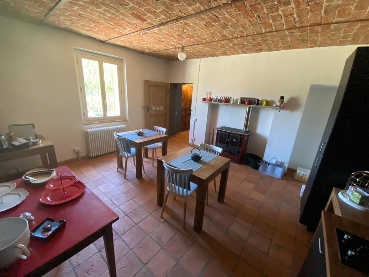 Il Noccioletto Bed and Breakfast Mombaruzzo Buitenkant foto