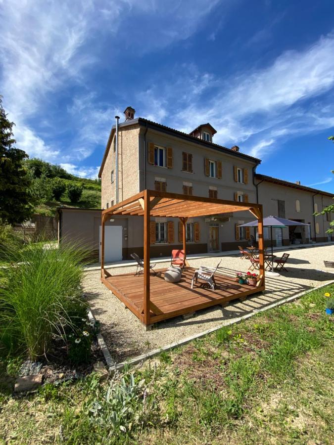 Il Noccioletto Bed and Breakfast Mombaruzzo Buitenkant foto